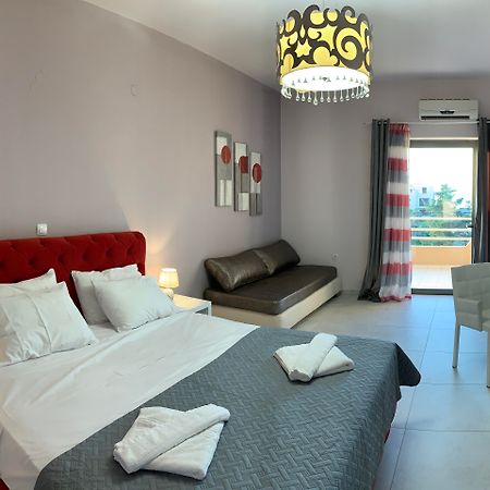 Dioni Hotel Adelianos Kampos Exteriör bild