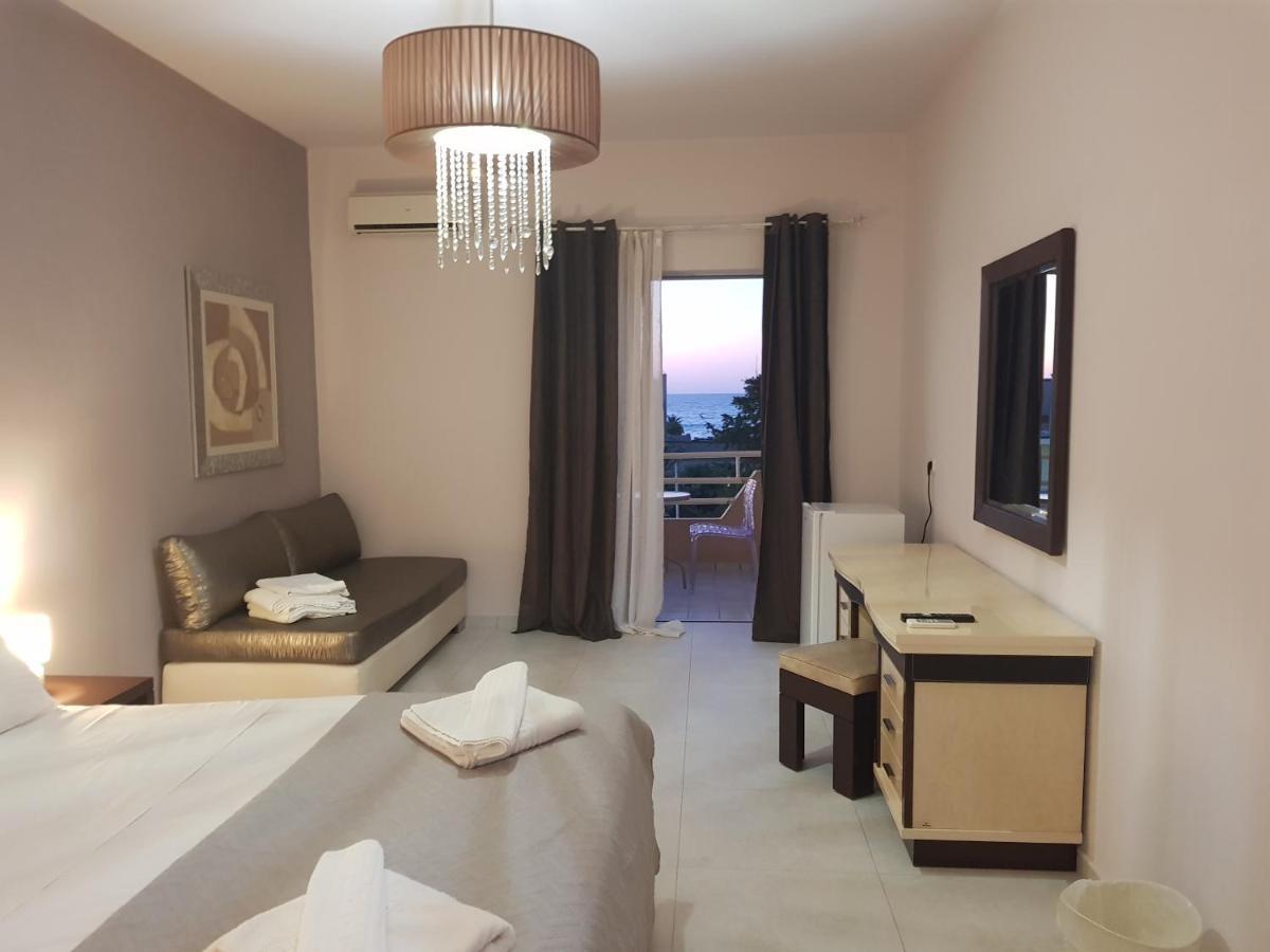 Dioni Hotel Adelianos Kampos Exteriör bild