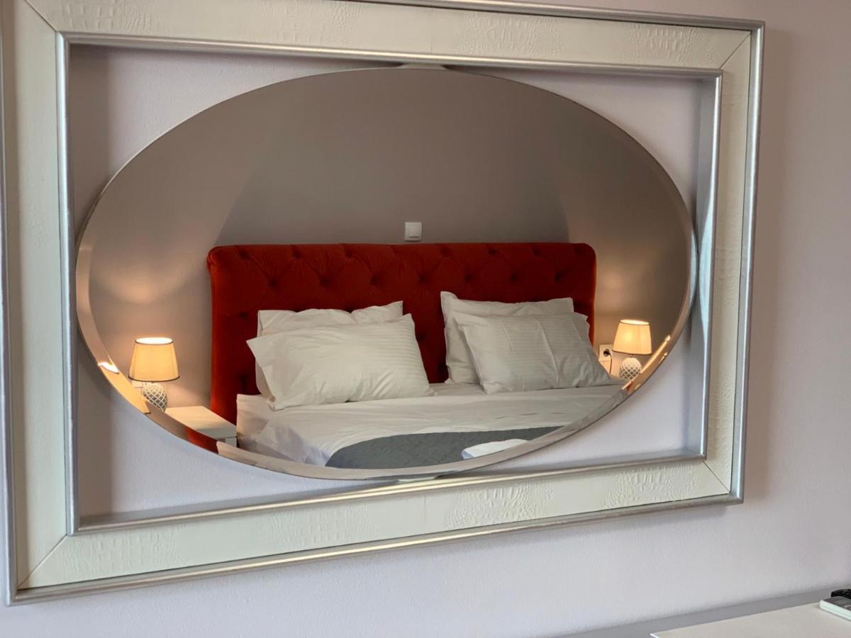 Dioni Hotel Adelianos Kampos Exteriör bild