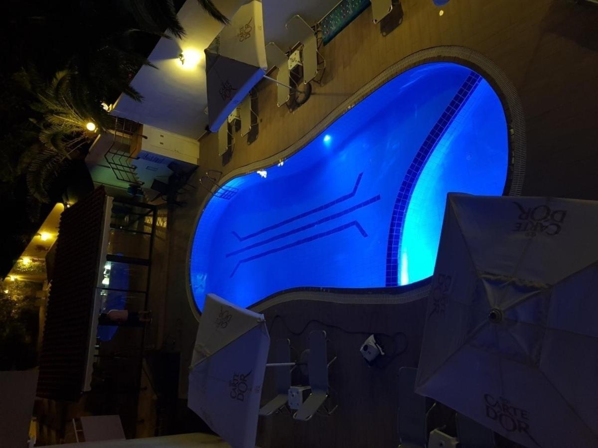 Dioni Hotel Adelianos Kampos Exteriör bild