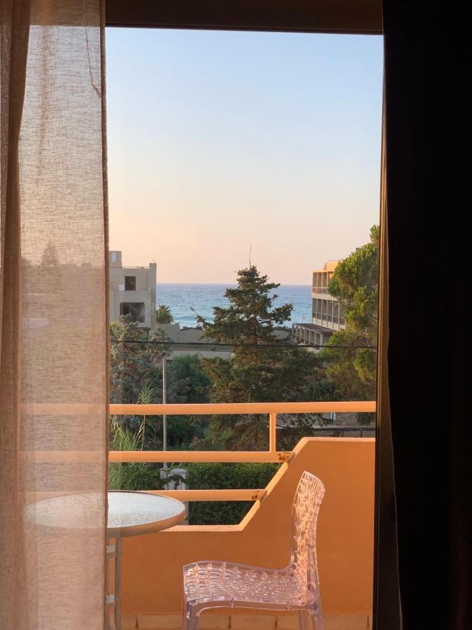 Dioni Hotel Adelianos Kampos Exteriör bild
