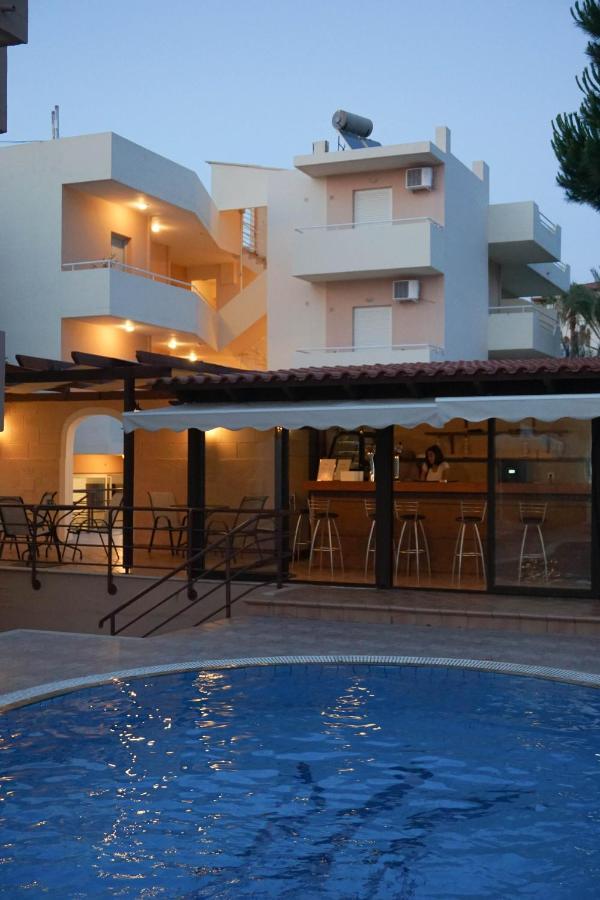 Dioni Hotel Adelianos Kampos Exteriör bild