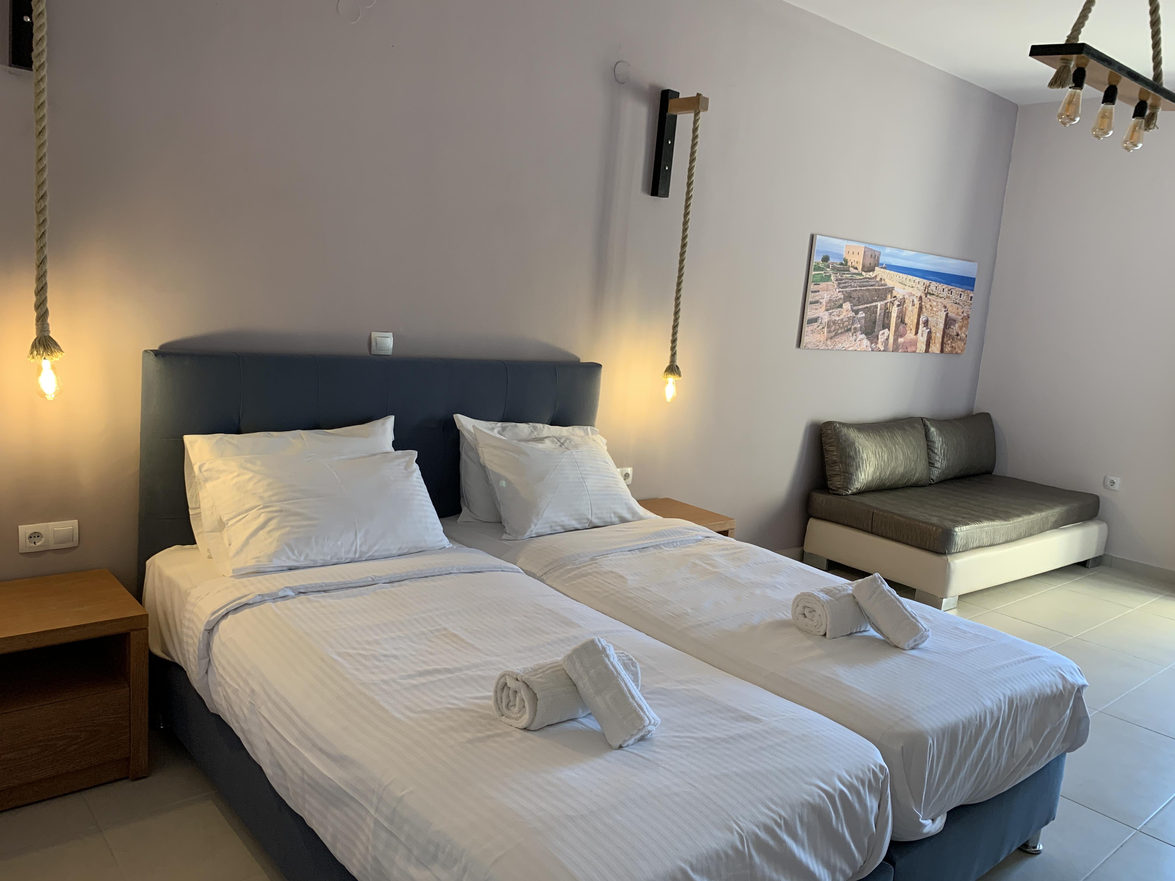 Dioni Hotel Adelianos Kampos Exteriör bild